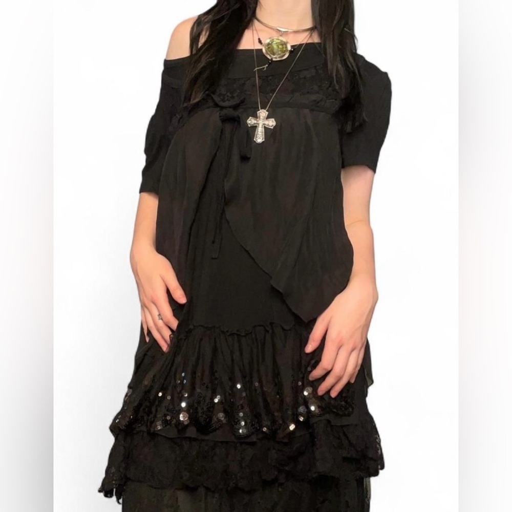 SOLD ! ya fei chinese brand unique black top with sequins and lace